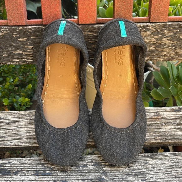 Tieks greystone size size 6 - Picture 16 of 16